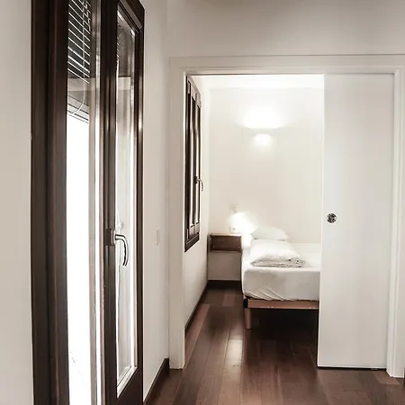 Barcelona Beach Apartments * ברצלונה